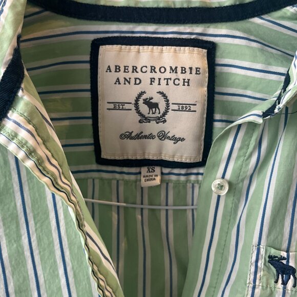 y2k A&F button-down - Picture 3 of 3